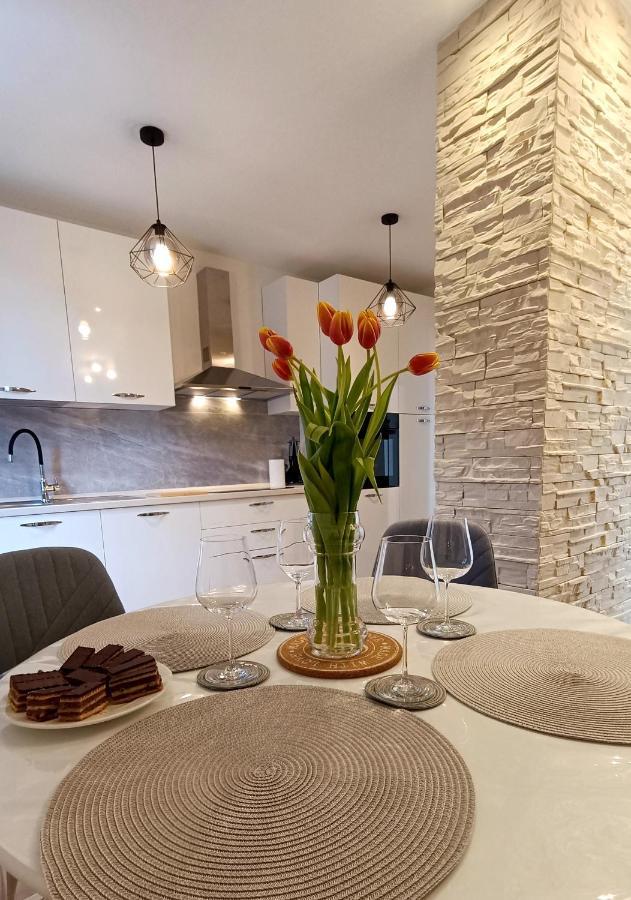 Apartman Leona Lovran Exterior foto