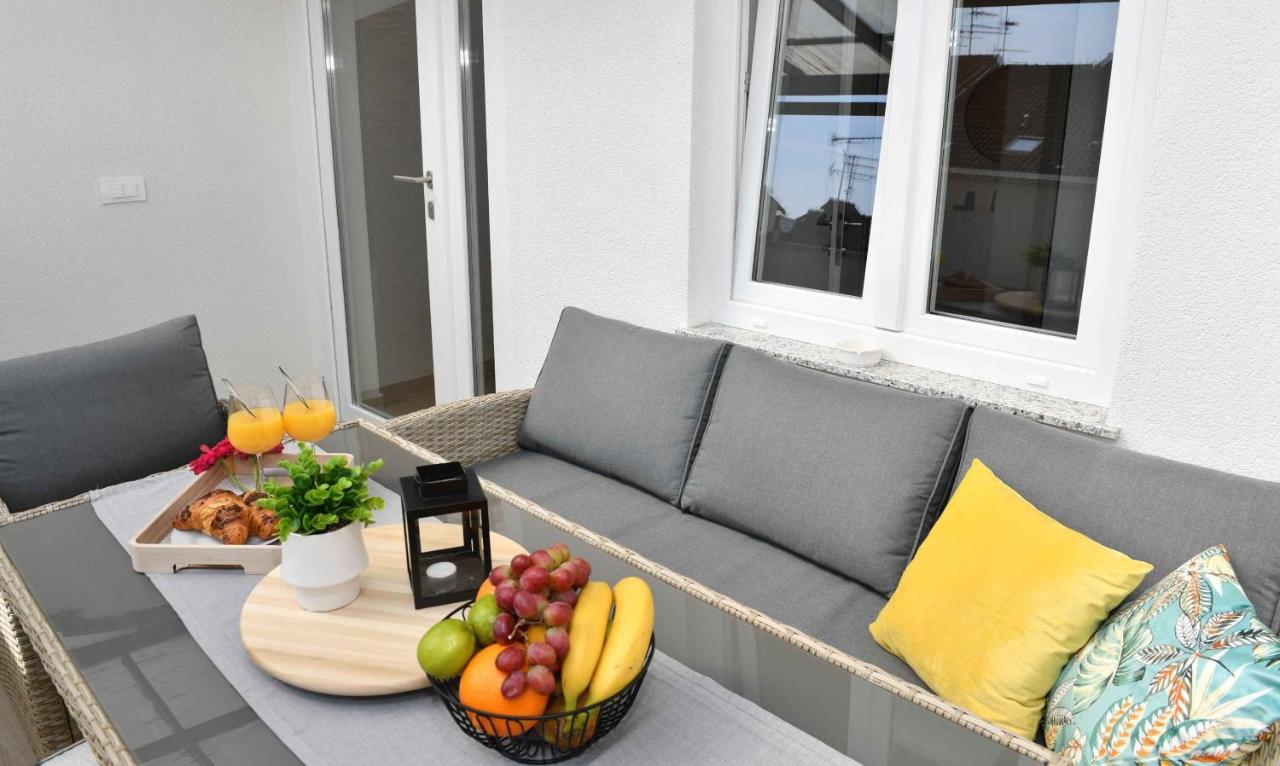 Apartman Leona Lovran Exterior foto